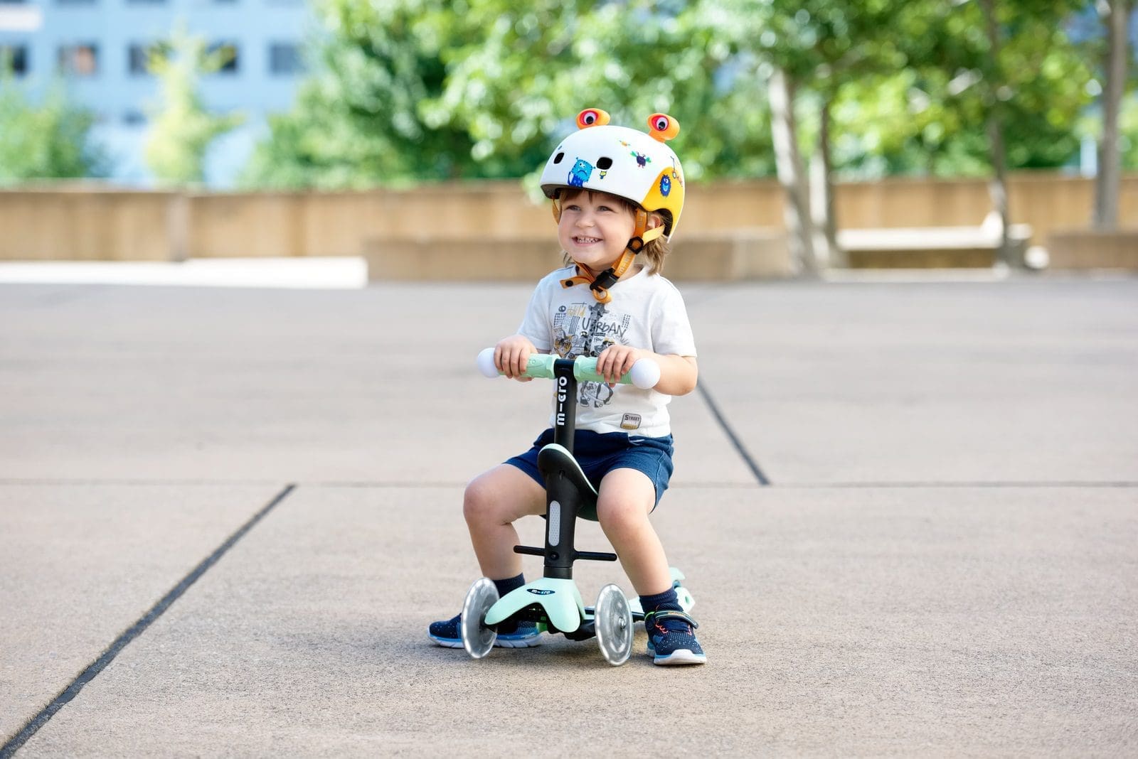 Mini2Grow Deluxe Magic LED Mint Mejor patinete para mi hijo