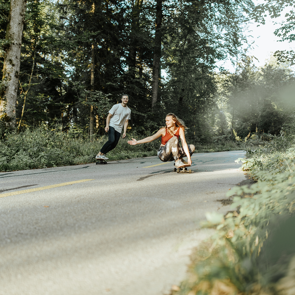 patinaje forestal - colaboracion micro mobility